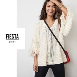 🌟 CAbi fiesta poncho sweater, fringe trimmed